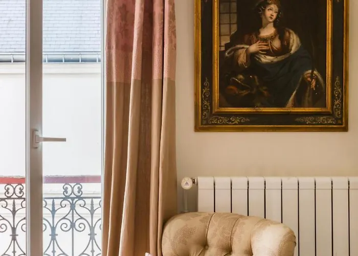 Veeve - Charming Mirabeau *