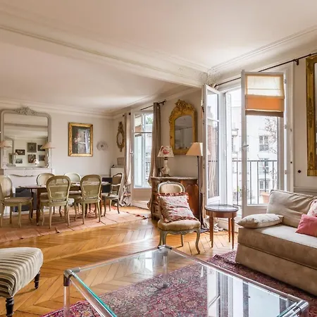 Apartment Veeve - Charming Mirabeau Paris